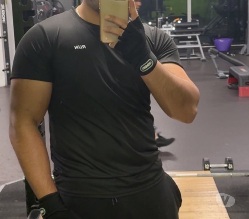 adult personals East London Redbridge - Photos for New hot asian guy