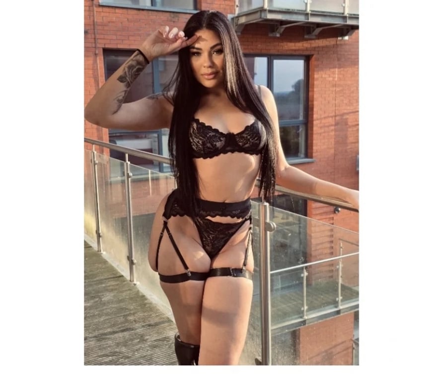 Escorts Buckinghamshire High Wycombe - Buckinghamshire - Photos for Yarlah, Sexy & Natural Brunette 🔥🇧🇷😍