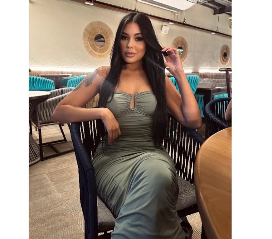 Escorts Buckinghamshire High Wycombe - Buckinghamshire - Photos for Yarlah, Sexy & Natural Brunette 🔥🇧🇷😍