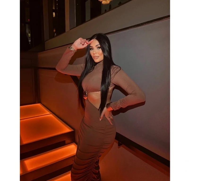 Escorts Buckinghamshire High Wycombe - Buckinghamshire - Photos for Yarlah, Sexy & Natural Brunette 🔥🇧🇷😍