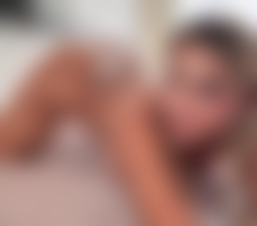 🥰Blonde girl blue eyes and hot