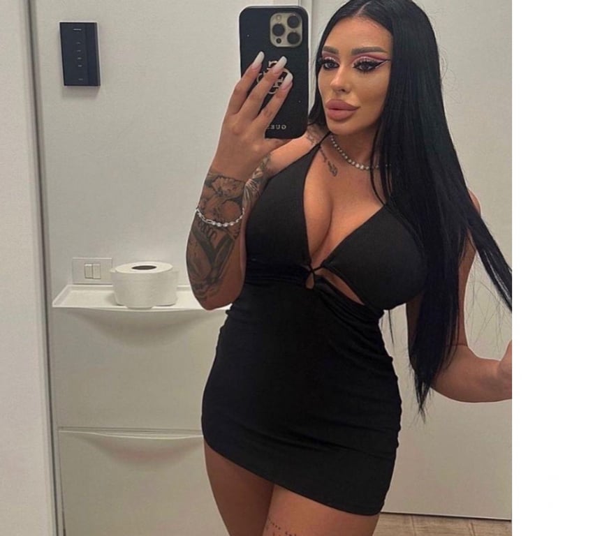 Escorts North London Finchley - North London - Photos for OUTCALL ONLY !! 🚗 Amazing ladies **🌸