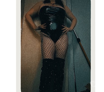 Escorts Mayfair Central London - Photos for Busty All Natural Rampant MILF