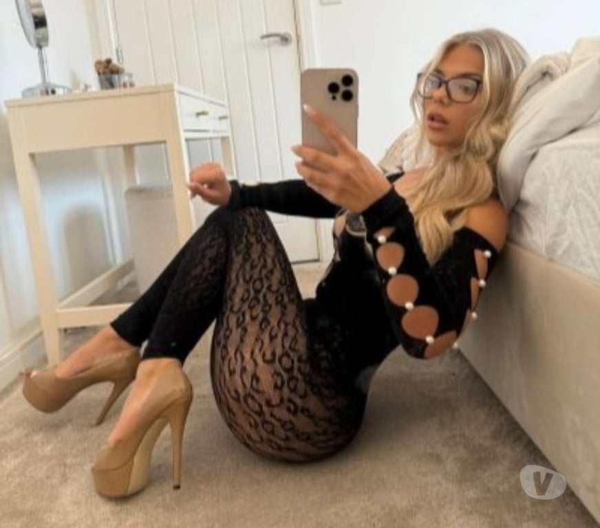 Escorts West London Hillingdon - Photos for Sarra THE BEST PARTY GIRL ➡️ OUTCALL ONLY ⬅️