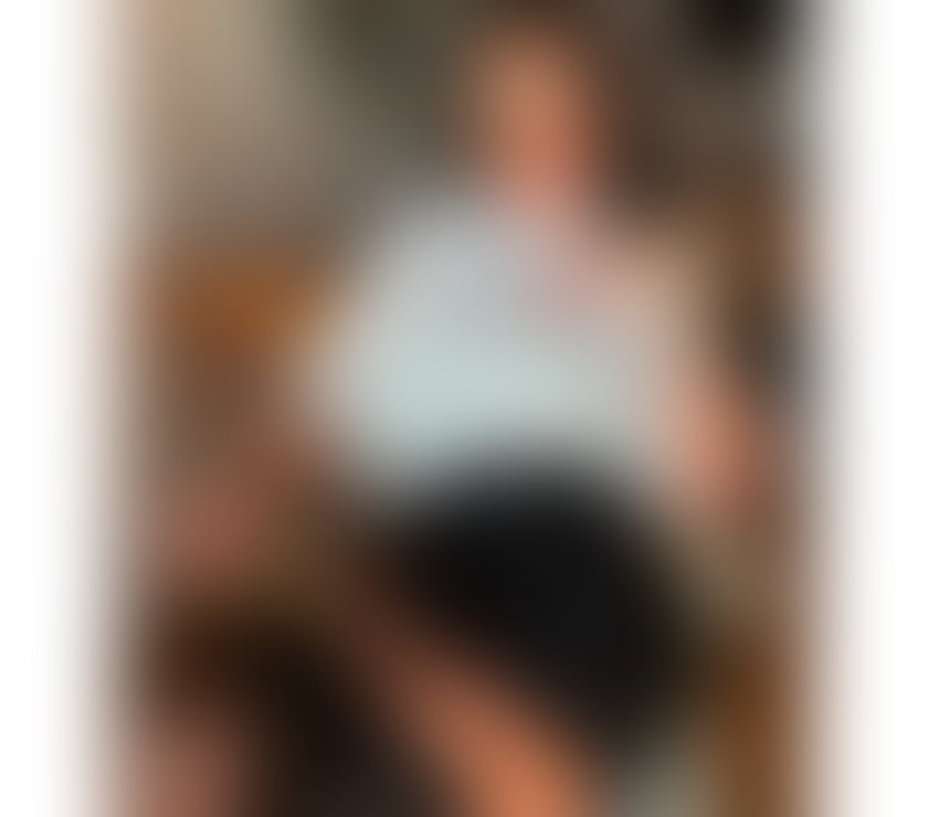 Escorts Buckinghamshire High Wycombe - Buckinghamshire - Photos for a good, well-educated and beautiful brunette