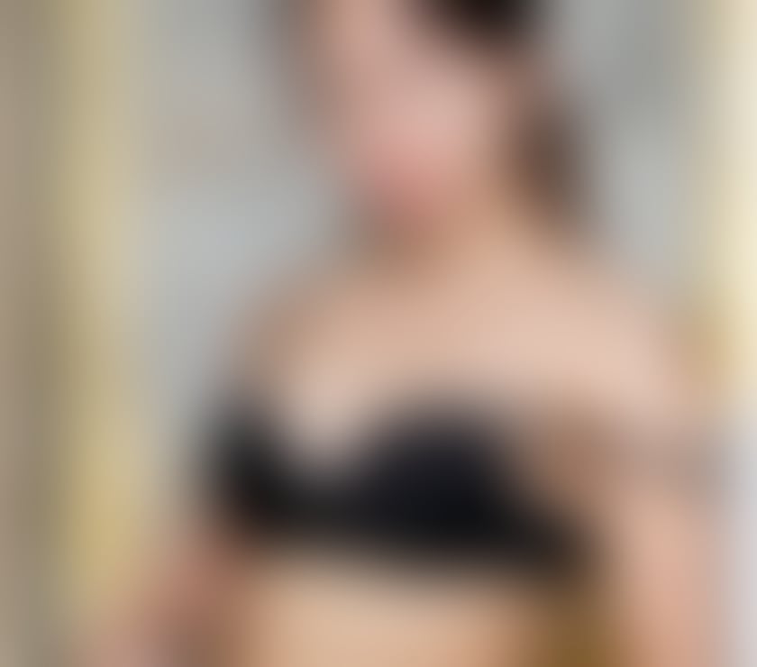 Escorts South West London Earls Court - South West London - Photos for Victoria Torres - Super sexy and Slim brazilian,