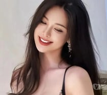 🌹 Elegant Companion · Discreet & Relaxing 🌹