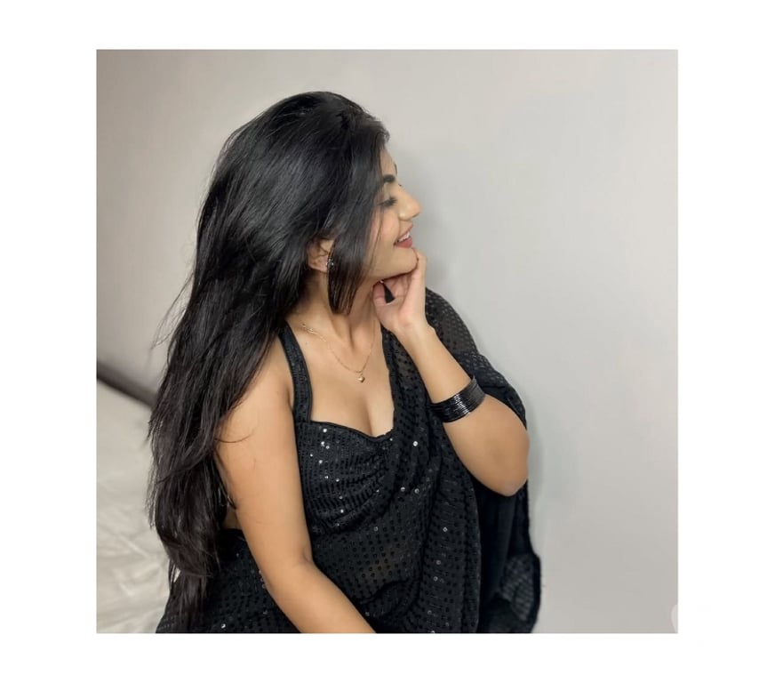 Escorts Glasgow Glasgow City Centre - Glasgow - Photos for "Cute Indian Girl Looking for Genuine Connections"