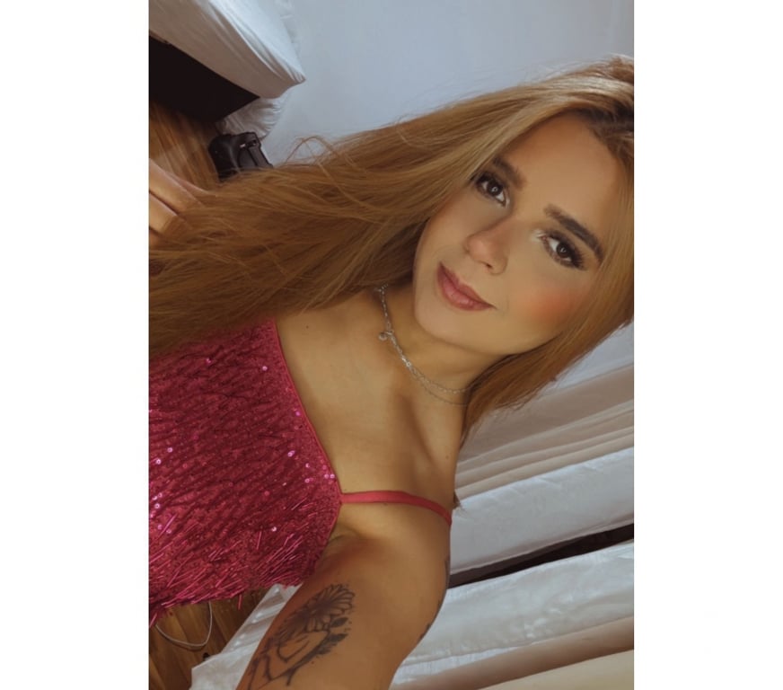 Escorts Cornwall Camborne - Cornwall - Photos for young Brazilian girl with a sexy body