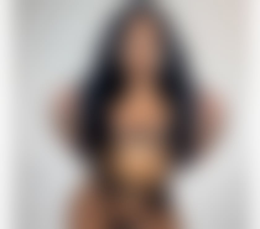British English Babe Liyah 😈💦💋