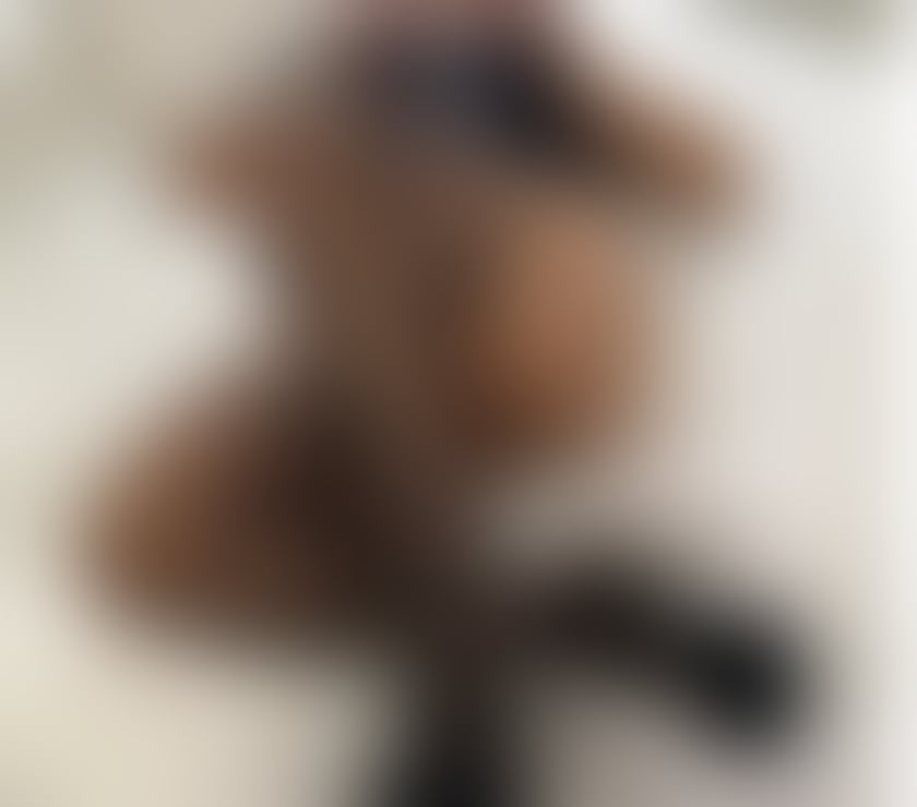 Escorts Hertfordshire Dacorum - Photos for Experienced Lady and friend