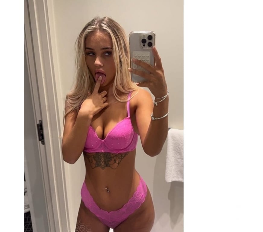 Escorts Essex Brentwood - Photos for HOT GIRL ÎN TOWN💯Party girl