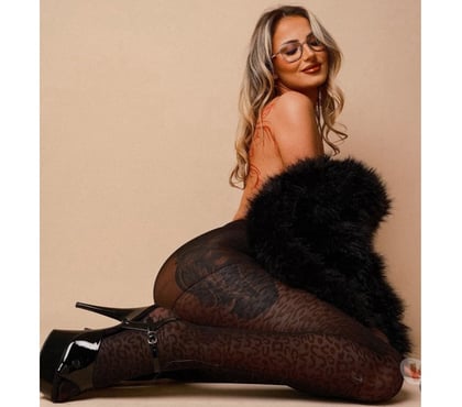 Escorts Leeds Leeds - Photos for PARTY GIRL💯ONLY OUTCALL💜GFE🥰