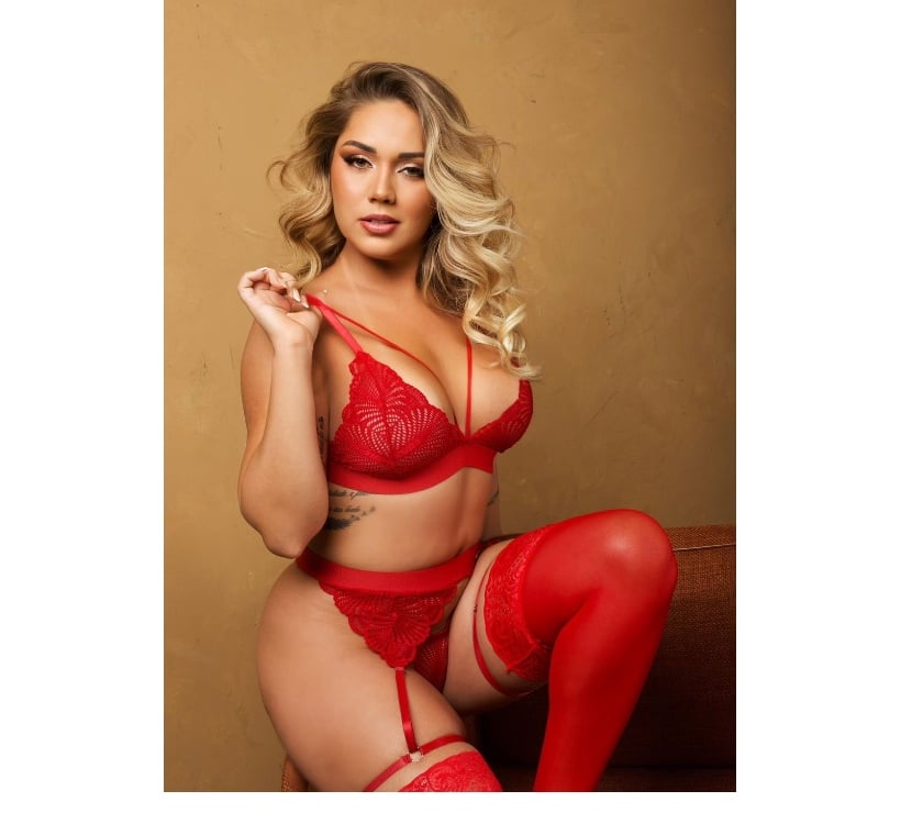 Escort Streatham Common South West London - Photos for ANTONELLA HOT BRAZILIAN GIRL💛 GFE🫦 PARTY GIRL🍾