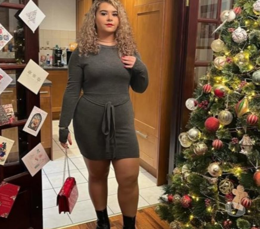 Escorts East London Canary Wharf - East London - Photos for ✨ Curly-haired brunette, super eager to please ✨