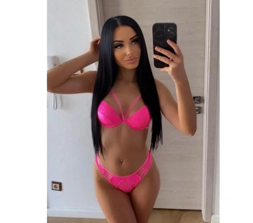 Escorts Kent Medway - Kent - Photos for Iasmina new in town Just arrived❌naughty ❌party❌ 24h