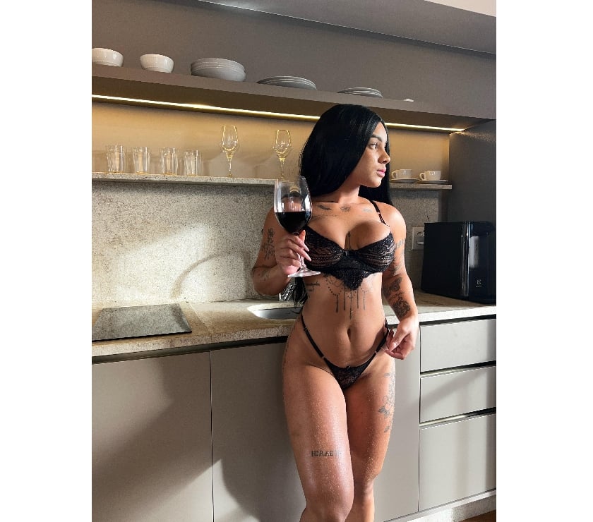 Escorts Cardiff Cardiff City Centre - Cardiff - Photos for 👑 Carol Storm – The Queen of Wild Temptation ⚡