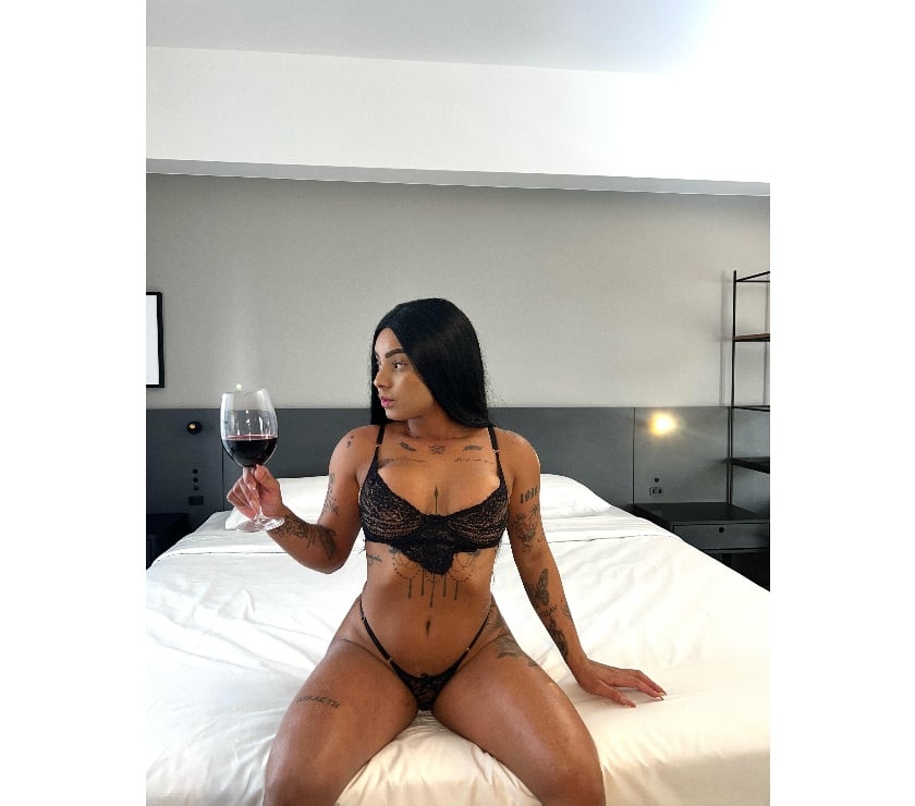 Escorts Birmingham Solihull - Photos for 👑 Naomi Storm – The Queen of Wild Temptation ⚡