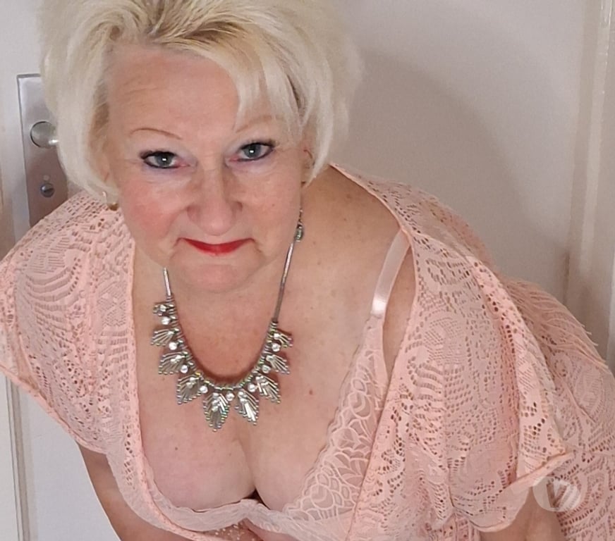 Escorts Staffordshire East Staffordshire - Photos for Cathy massage Escort