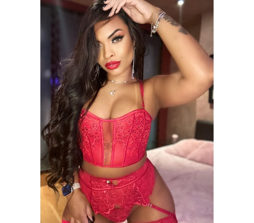 Escorts South East London Vauxhall Station - South East London - Photos for Karen Brazilian body!! Best in town!!