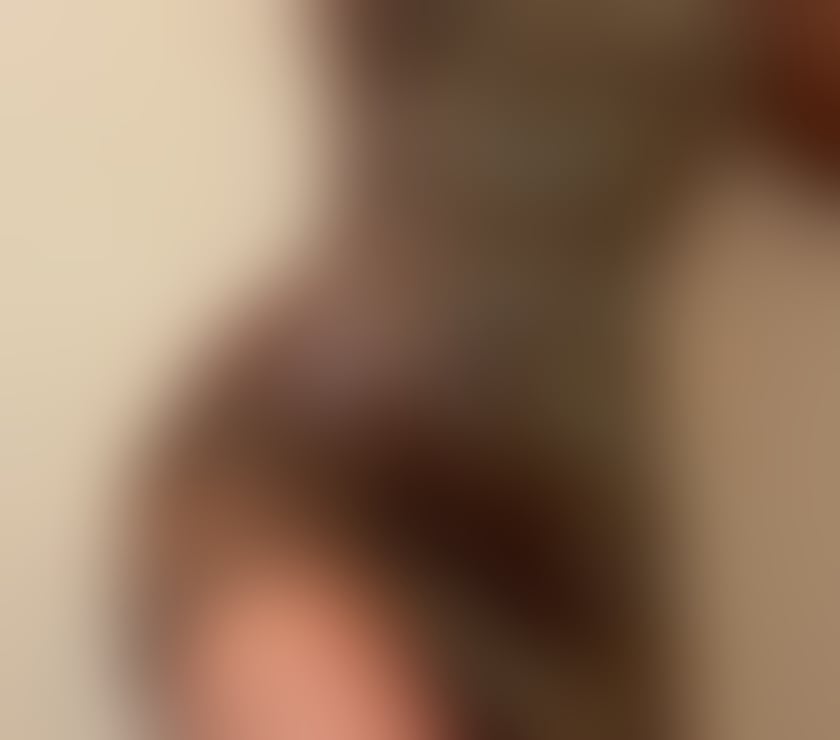 Escorts Flintshire - Wales Mold - Flintshire - Photos for Slim Pretty Leggy English Escort GFE Party Girl