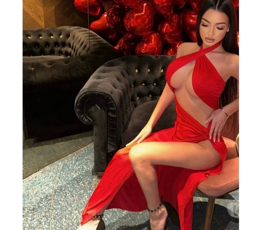Escorts Cardiff Cardiff City Centre - Cardiff - Photos for Ally🥂inn&out💯Best services