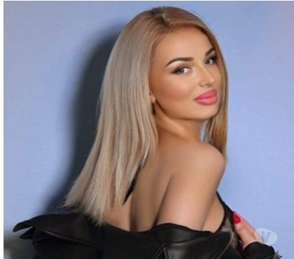  Escorts Kingston Upon Thames Town Centre Kingston upon Thames - Photos for Carolyn A cute and beautiful blonde