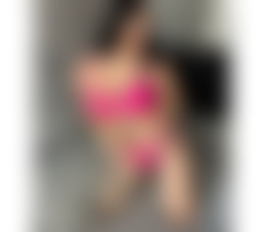 Escorts Essex Colchester - Photos for Hello honey I’m here for you call me