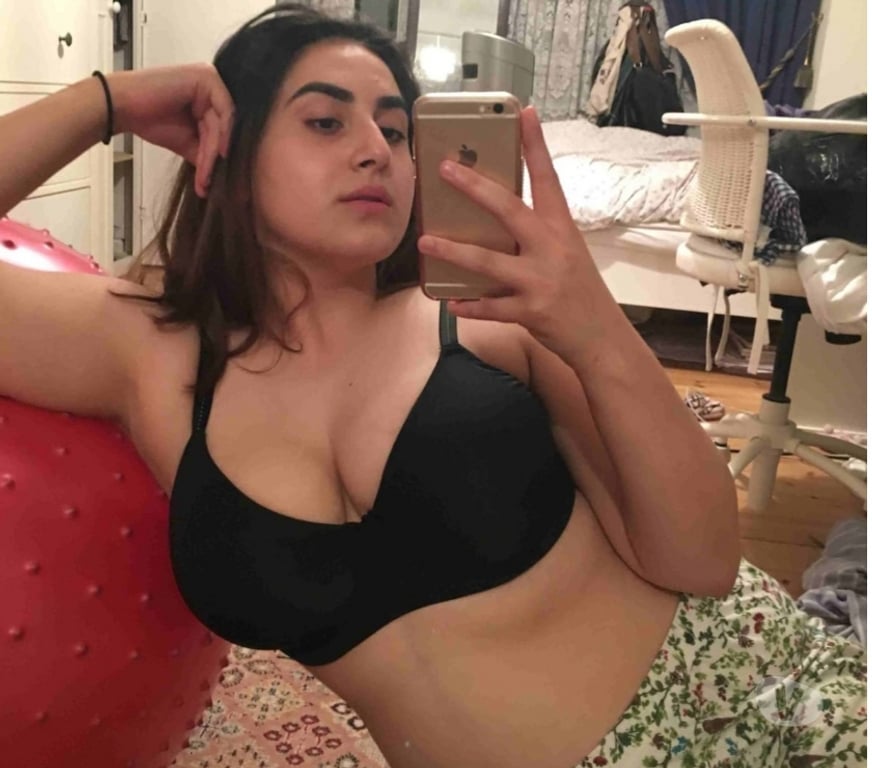 Escorts East London Redbridge - Photos for Punjabi Hot girl