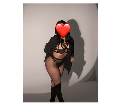 Fantasy Escorts Kettering North Northamptonshire - Photos for Aisha 💕PARTY girls❤️‍🔥NO RUSH💯Outcall