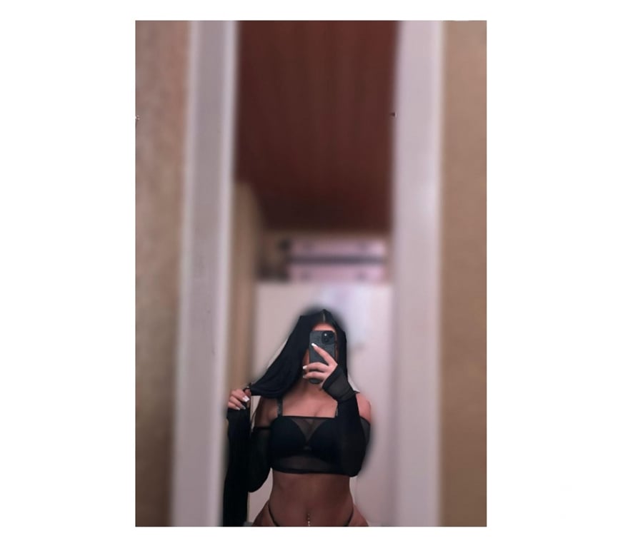 Escorts West Northamptonshire Northampton - West Northamptonshire - Photos for 💕Hi I'm Evelina, small brunette Best Outcall