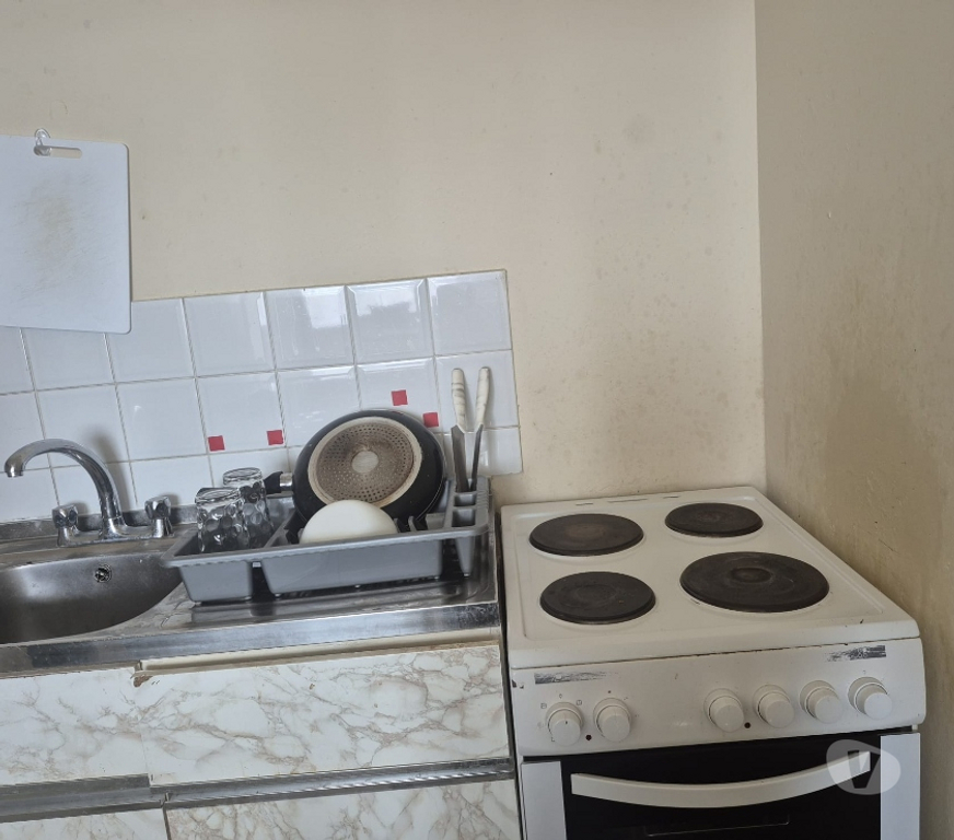 Property to Rent Essex Thurrock - Essex - Photos for large one bedroom flat to let @ RM18 8YP available now !!!