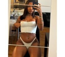 Lara Hot Brazilian – New in town