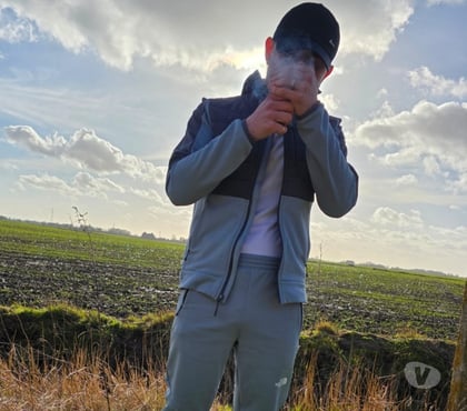 Gay Escorts Wellingborough North Northamptonshire - Photos for Local trackie lad