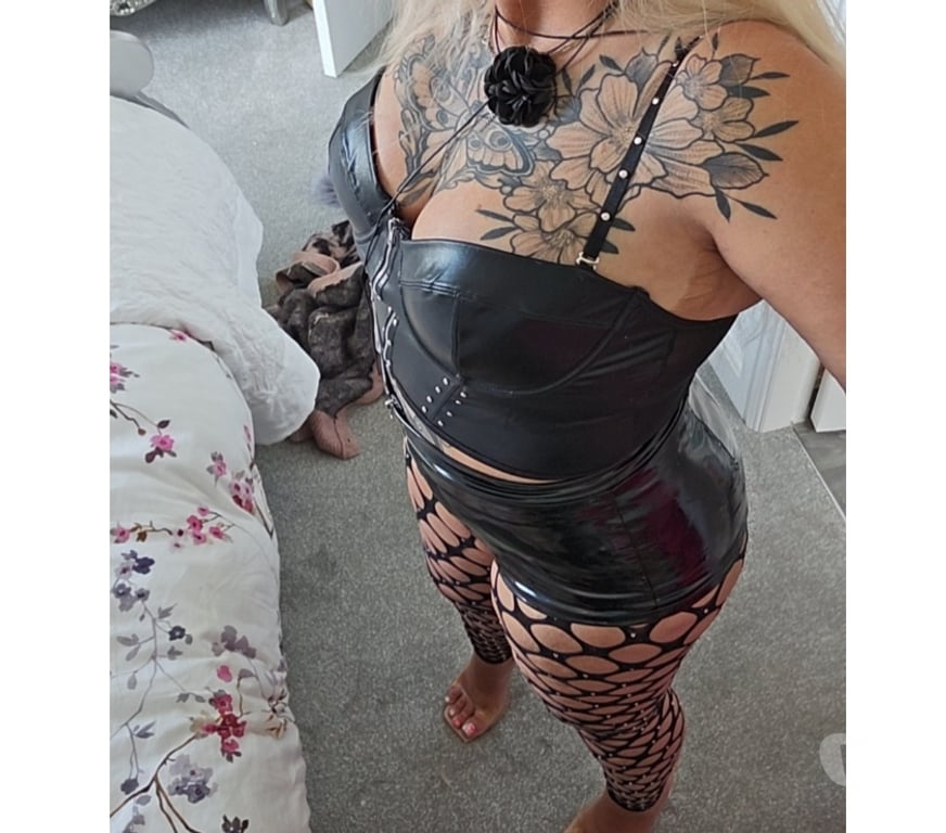 Escorts Warwickshire Warwick - Photos for Supermilf! 57 OUTCALL ONLY !! INCALL LEICESTER