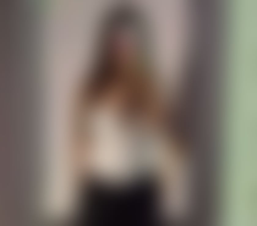 Hot and gorgeous indian girl ❤️