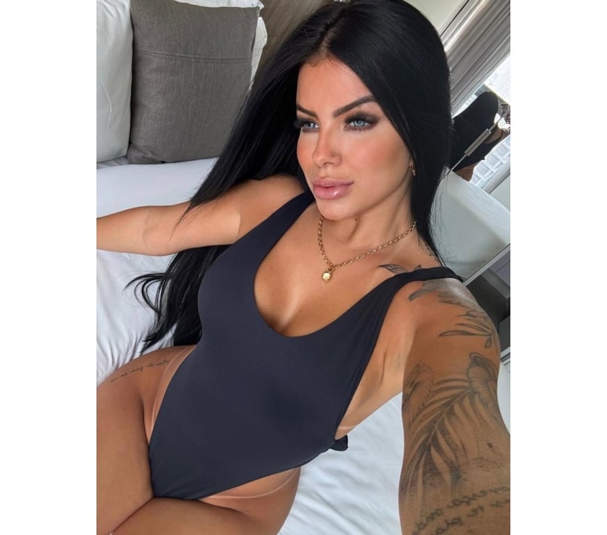 Escorts Cardiff Cardiff City Centre - Cardiff - Photos for 🖤Babi Brazilian brunett new in the town
