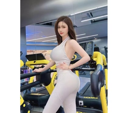 Escort Camberley Surrey Heath - Photos for Prestigious Relaxing Massage - Camberley Town Center