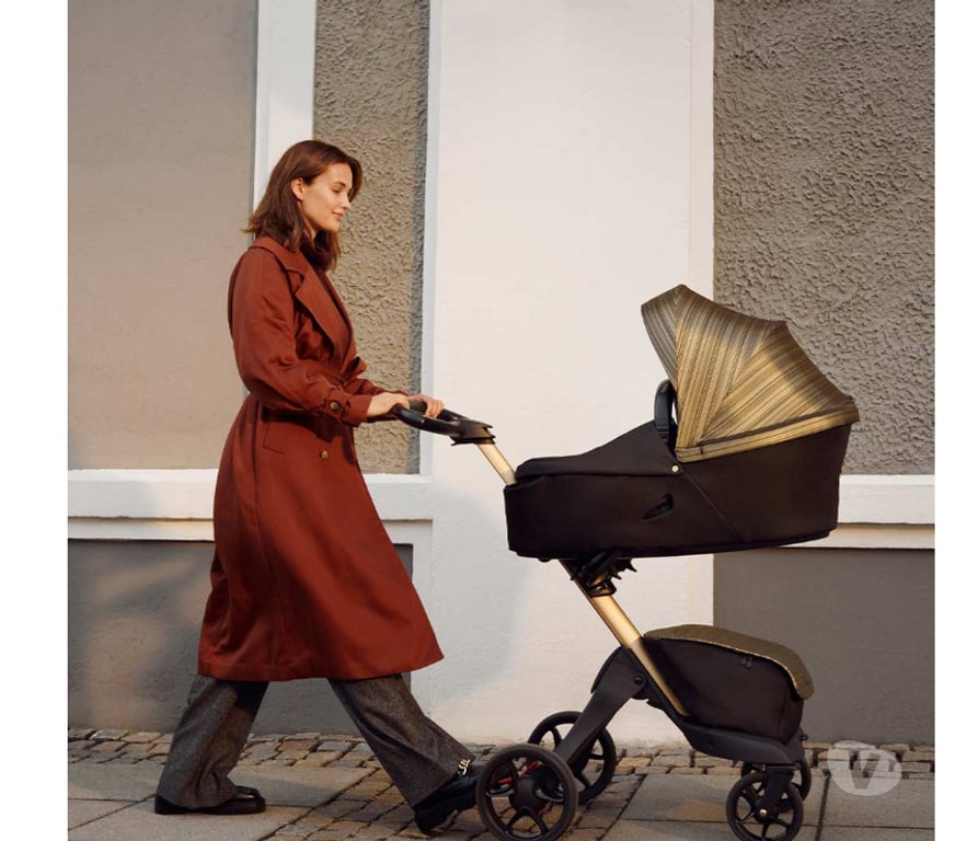 Used baby clothes East London London Fields Station - East London - Photos for Stokke Xplory X Pushchair - Gold Edition