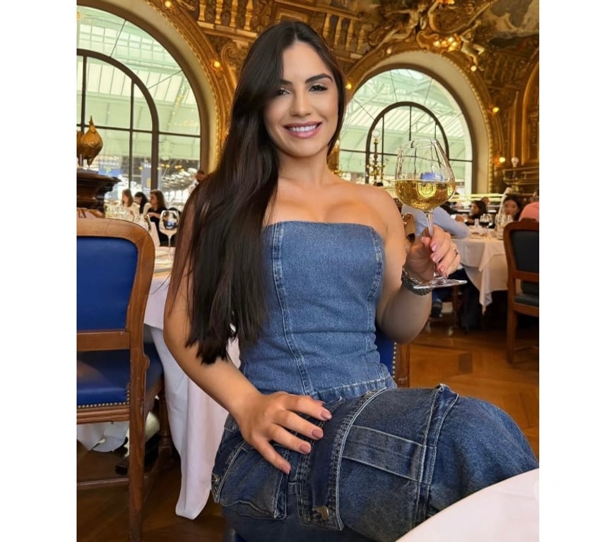 Escorts Surrey Woking - Photos for Laiane❤️Best P&rtygirl💖in Woking🌸