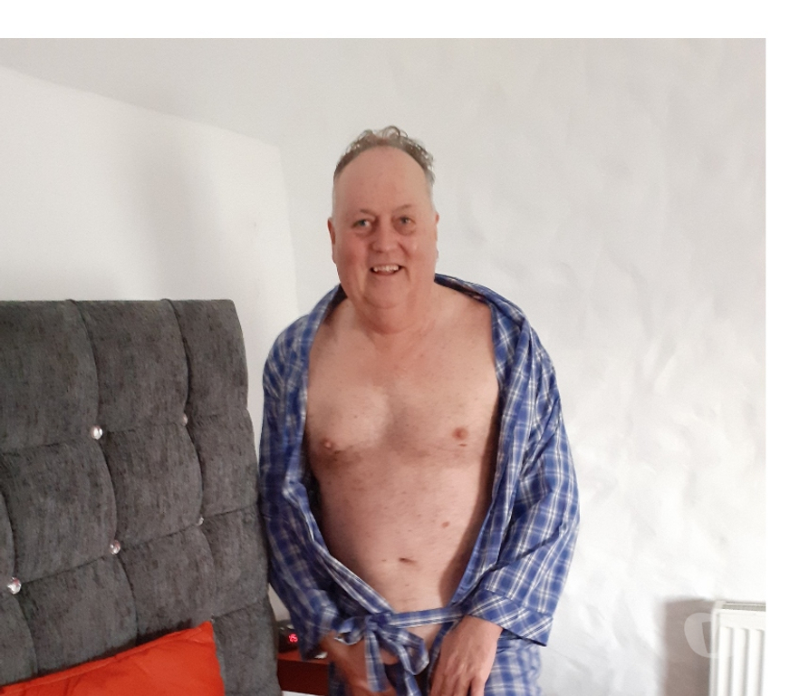 Adult Entertainment South West London Battersea - South West London - Photos for Guys you like to cam with the more mature Guy WhatsApp me