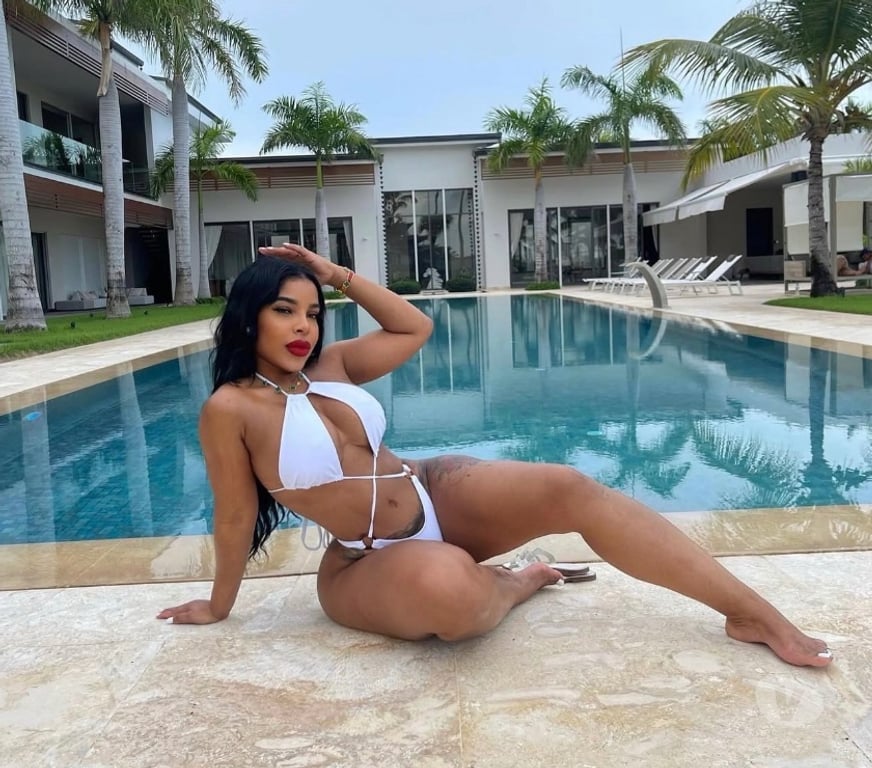 Escorts South East London Bromley - Photos for AMI🥰 BEST PARTY GIRL🥰TEXT ME 💜