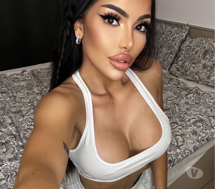 Escorts Lincolnshire Lincoln - Photos for Christine – Elegant, Flirty & Ready to Excite ✨Party💯