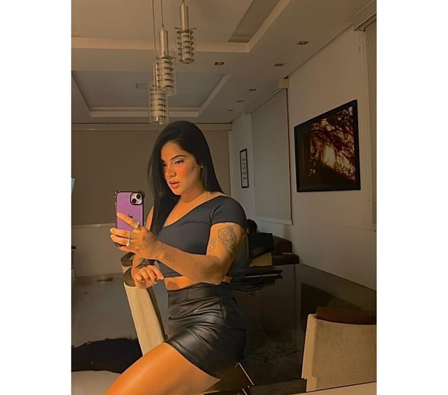 Escorts Cardiff Cardiff City Centre - Cardiff - Photos for Karina sweet Brazilian 🔥call me for amazing time