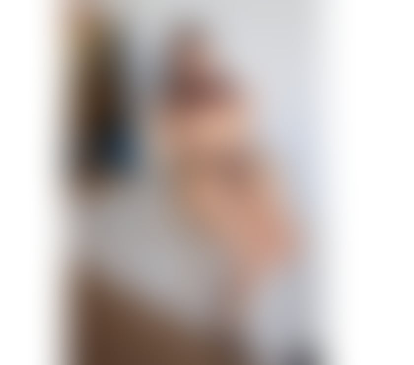 Escorts Shropshire Telford and Wrekin - Photos for Emma huge natural boobs 40C Outcalls real 5 days here only