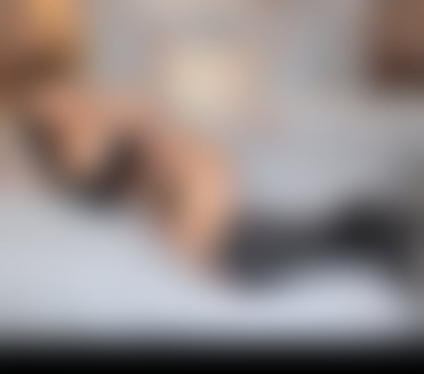 Escorts Shropshire Telford and Wrekin - Photos for Emma huge natural boobs 40C Outcalls real 5 days here only