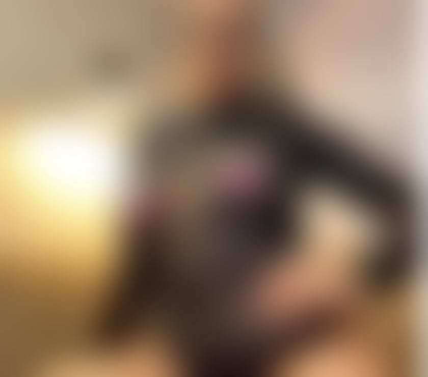 Escorts Gloucestershire South Gloucestershire - Photos for Hot Lia xxx call my xxx outcall incall