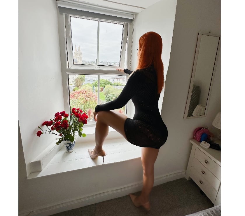 Escort Truro Cornwall - Photos for SOFT LIPS🫦 SOFT SKIN,👗WET KISSING💋PARTYING GIRL.