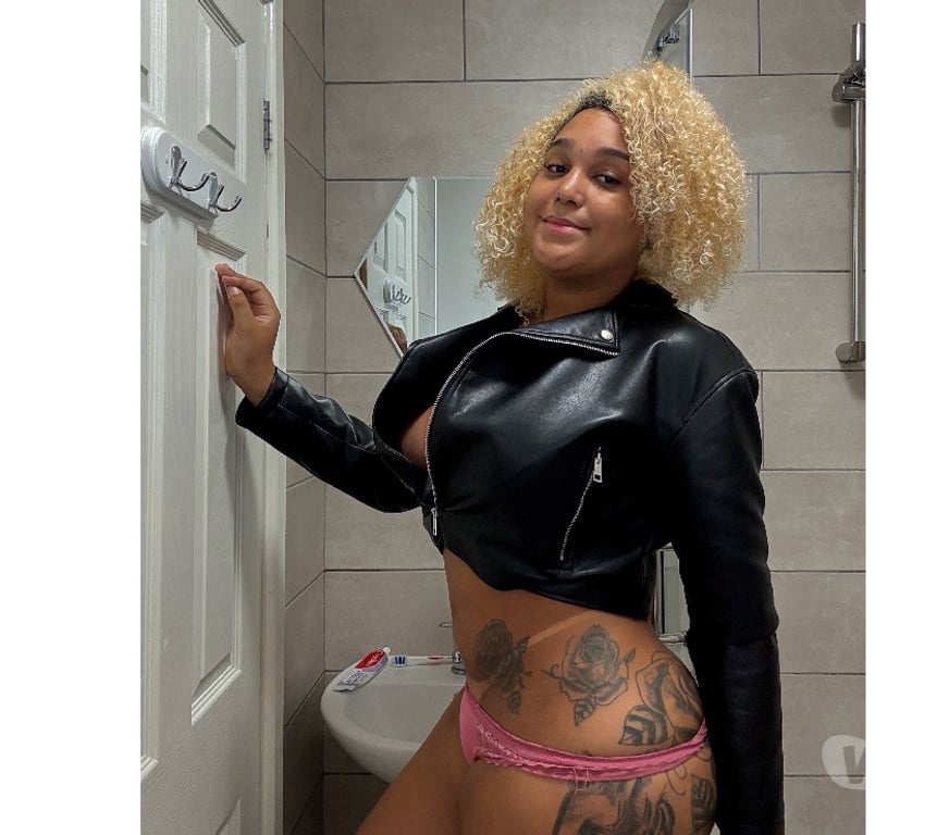 Escorts West Yorkshire Leeds - Photos for Brazilian Girl 🇧🇷