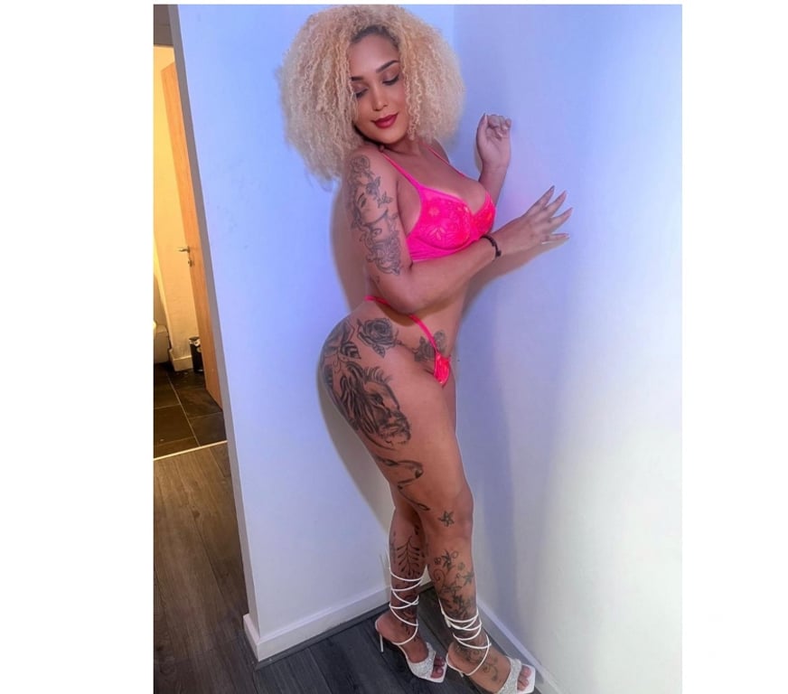Escorts West Yorkshire Leeds - Photos for Brazilian Girl 🇧🇷